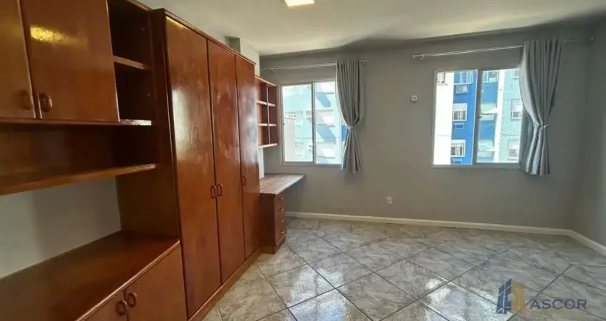 Apartamento com 1 quarto para alugar na Rua Duarte Schutel, --, Centro, Florianópolis
