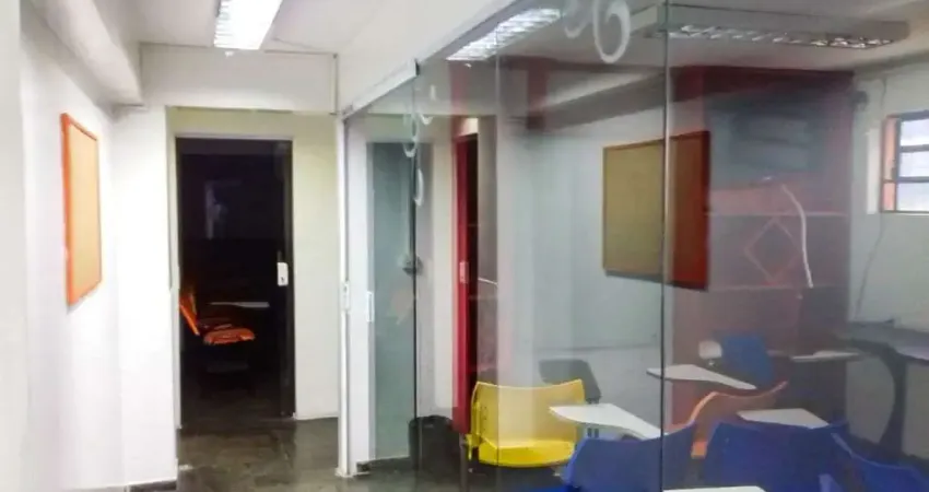 Sala comercial com 4 salas para alugar na Avenida do Jangadeiro, --, Interlagos, São Paulo