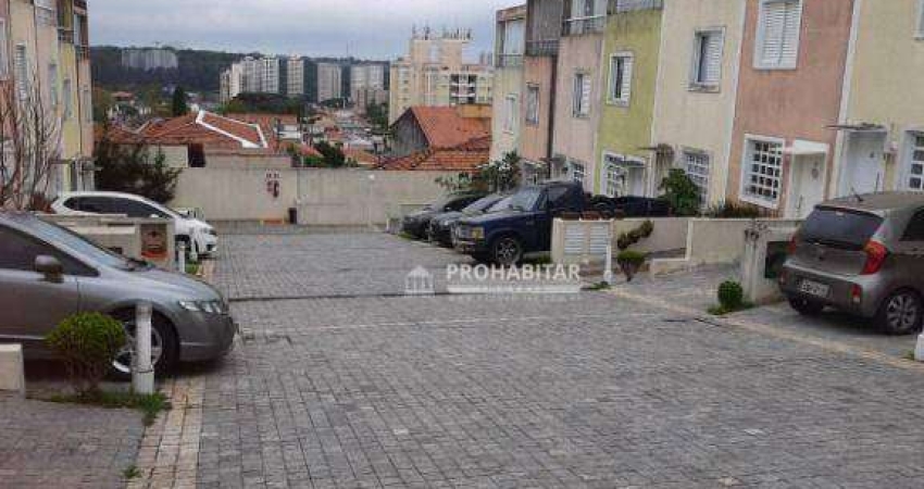 Vendo Sobrado condomínio fechado, 3 dormitórios sendo 1 suíte, terraço, wc social, sala para 2 ambientes, cozinha planejada, depósito no sótão,