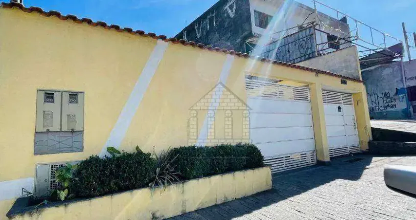 Casa com 4 dormitórios à venda no Jardim São Bernardo