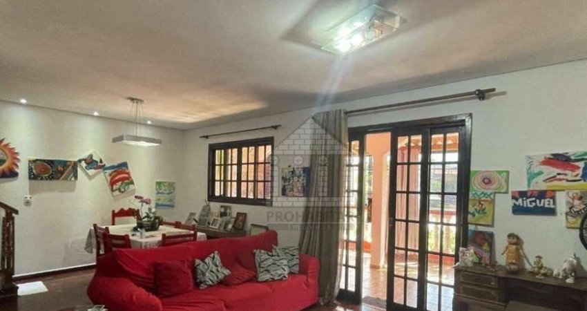 Casa com 3 quartos à venda no Jardim Colonial
