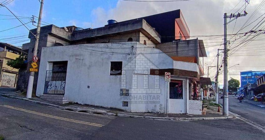 Sobrado com 4 dormitórios à venda no Jardim Santa Bárbara