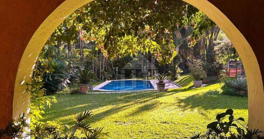 Casa com 5 quartos à venda na Chácara Flora