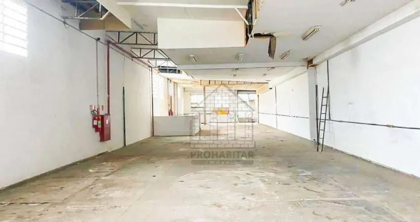 Barracão / Galpão / Depósito com 5 salas para alugar na Rua Cláudia Muzio, --, Americanópolis, São Paulo