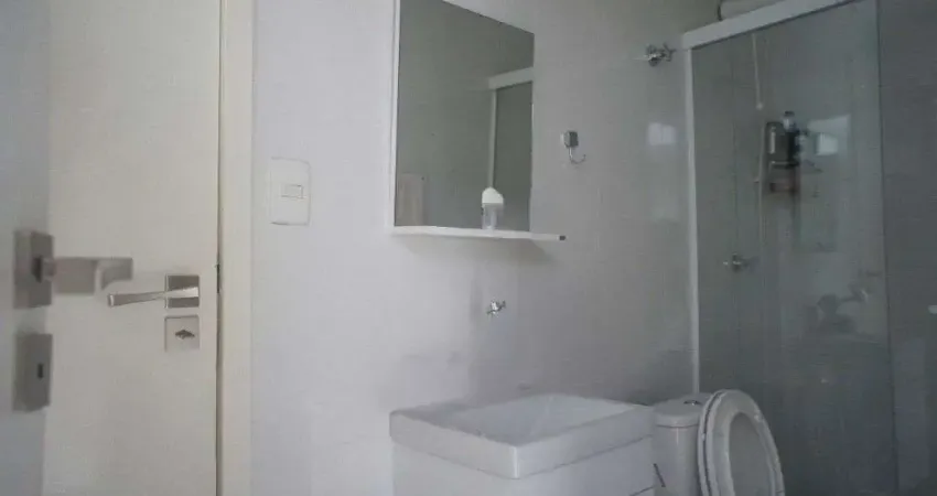 Casa com 3 quartos para alugar na Rua Alexandre Jorge da Cruz, --, Jardim Campo Grande, São Paulo