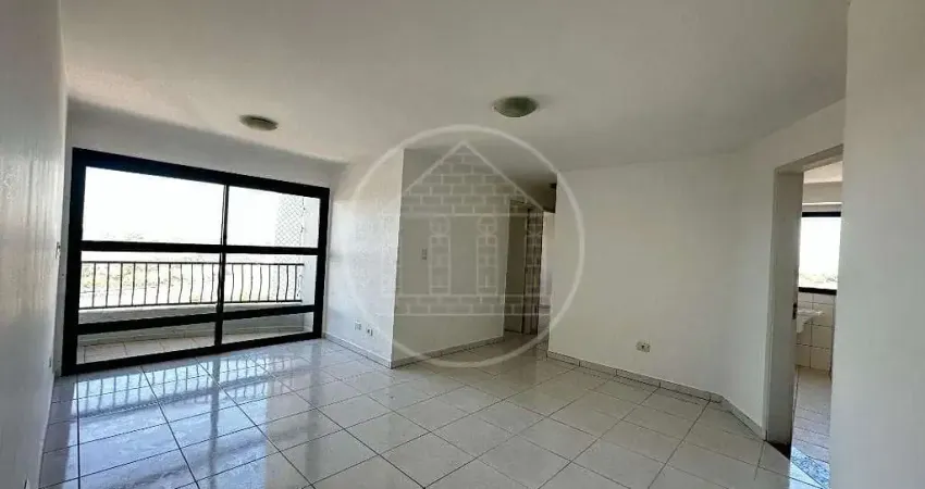 Apartamento com 3 quartos para venda ou aluguel em Interlagos
