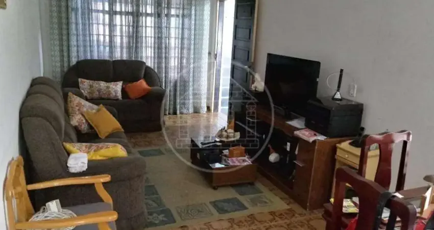 Sobrado com 3 dormitórios à venda, 130 m² por R$ 640.000,00 - Parque das Árvores - São Paulo/SP