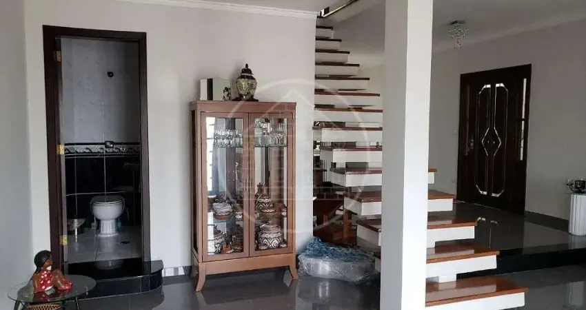 Sobrado à venda, 267 m² por R$ 975.000,00 - Parque Colonial - São Paulo/SP