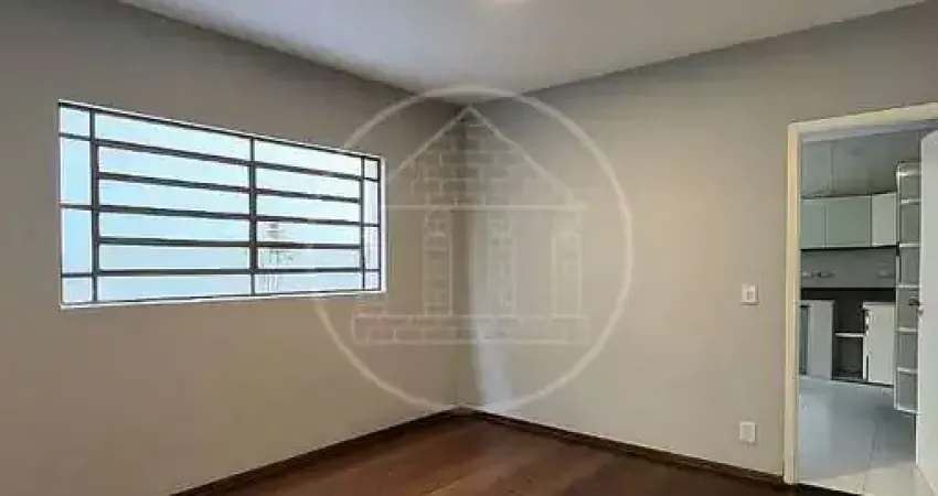 Oportunidade de Sobrado com 3 quartos à venda no Jardim Umuarama