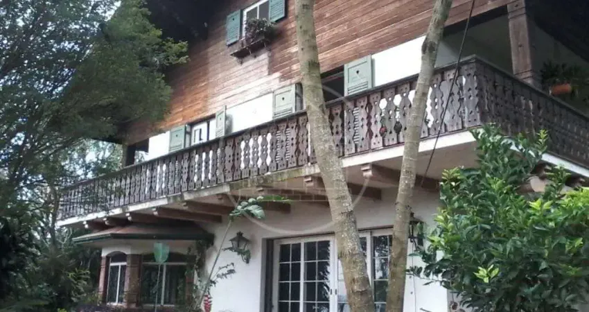 Casa com 5 quartos à venda em Guarapiranga, São Paulo