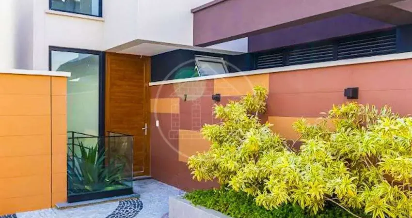 Sobrado de Alto Padrão com 4 quartos à venda no Jardim Cordeiro