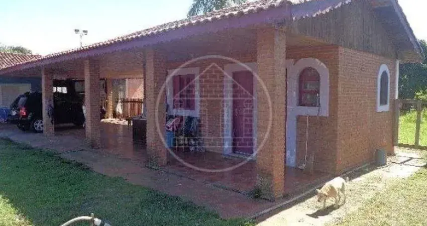 Chácara à venda 3 Quartos, 1 Suite, 48 Vagas, 4656M², Jardim Valflor, Embu-Guaçu - SP