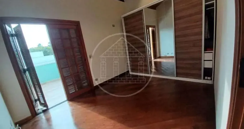 Casa com 4 dormitórios em Alphaville - Santana de Parnaíba/SP