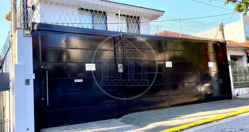 Casa comercial com 8 salas para alugar na Vila Congonhas, São Paulo