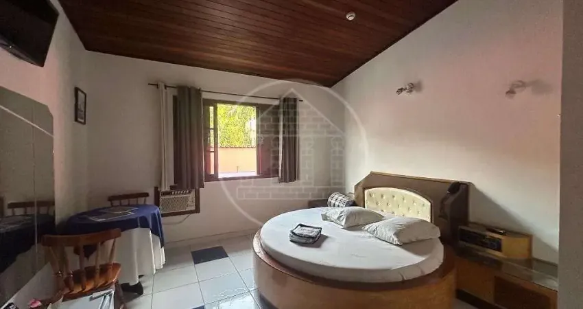 Prédio à venda no Parelheiros, São Paulo