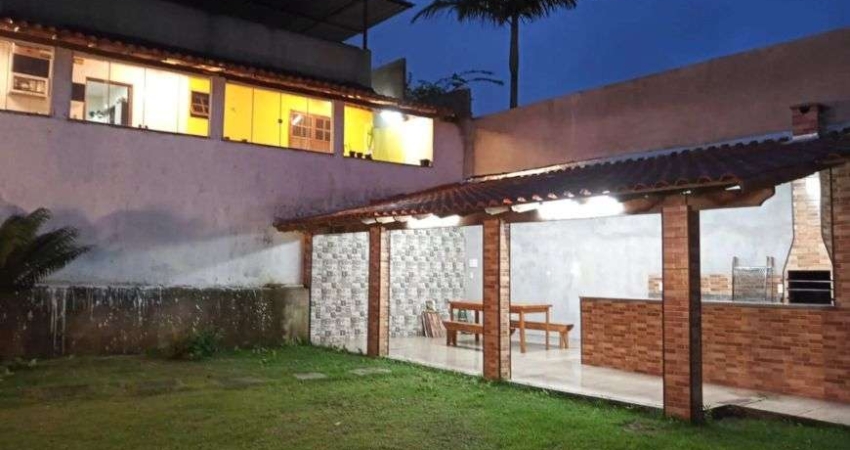 Casa com dois quartos para venda ou aluguel em Chácara, MG