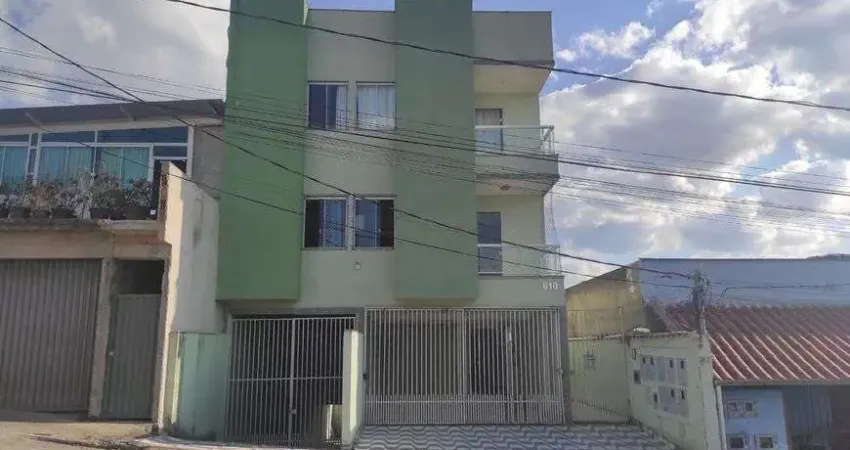 Cobertura com dois quartos e duas vagas para venda em Juiz de Fora MG