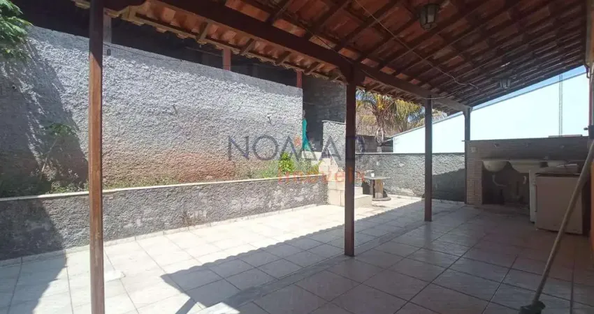 Casa com 2 quartos à venda na Rua Luiz Vicentin, Nova Benfica, Juiz de Fora