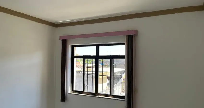 Apartamento com 3 quartos para alugar no Barbosa Lage, Juiz de Fora