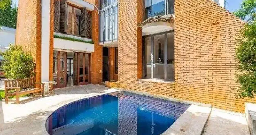 Casa à Venda 376m² Alto de Pinheiros com 4 Suítes e 2 Vagas de garagem - por R$ 3.390.000,00- São Paulo/SP