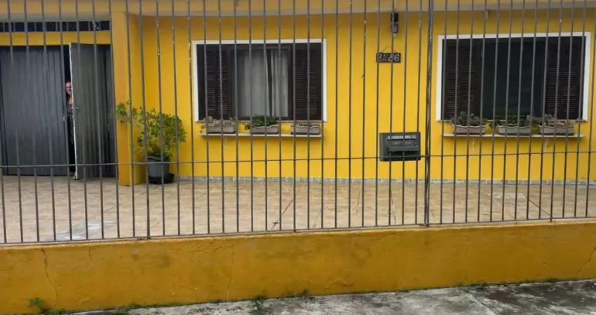 Casa com 4 quartos à venda na Rua Arthur Martins Franco, Fazendinha, Curitiba
