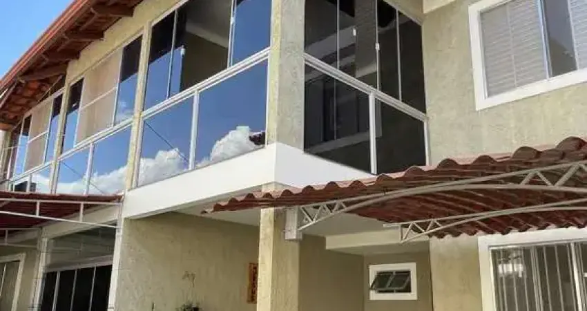 Sobrado em Condomínio para Venda em Caldas Novas, Residencial Jardim Brasília, 2 dormitórios, 1 suíte, 2 banheiros, 1 vaga
