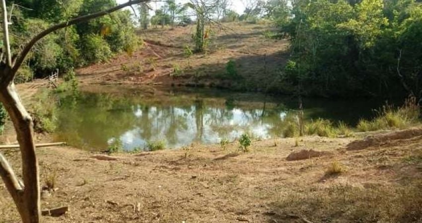 Chácara 3 alqueires Mun de Pirenopolis 500 MT da capela e 5 km da placa