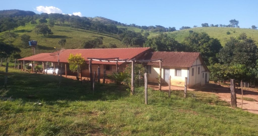 Fazenda com 3 salas à venda na Praça Doutor Pedro Ludovico Teixeira, 10, Setor Central, Goiânia