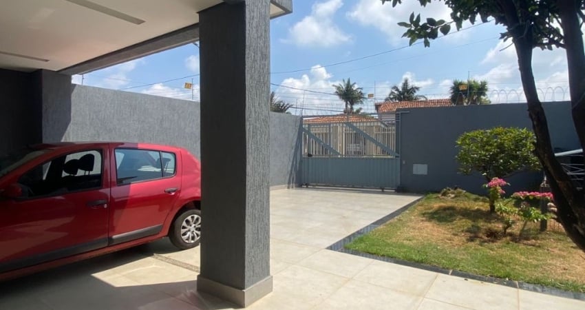 CASA 03 QUARTOS FORA DE CONDOMINIO EM FRENTE TAGUAPARK