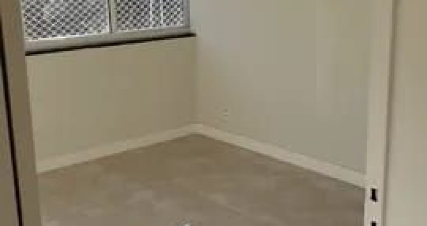 APARTAMENTO 02 QUARTOS GRANDES  SCRN 704/705  ASA NORTE