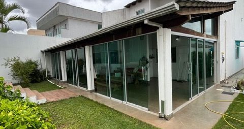 Casa em condomínio fechado com 5 quartos à venda na Colônia Agrícola Samambaia, 2, Taguatinga Norte, Taguatinga