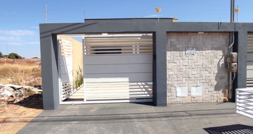 CASA SETOR 3  COMPOSTA POR 03 QUARTOS SENDO UMA SUITE