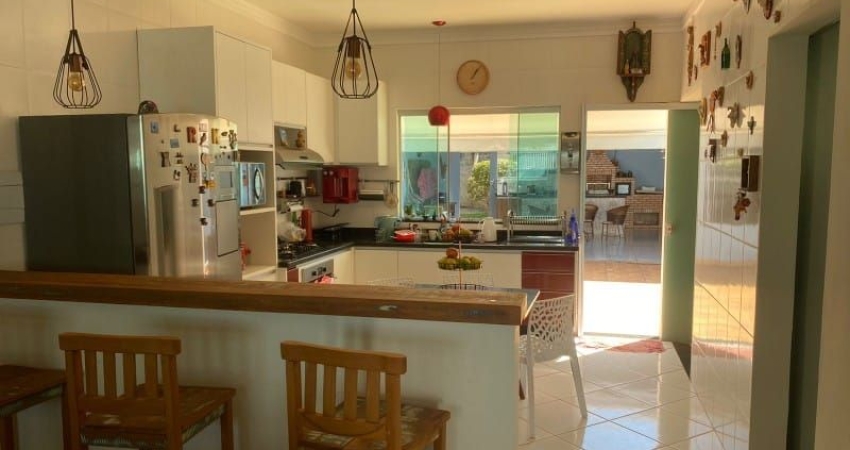 Casa em condomínio fechado com 3 quartos à venda na Rua Rua 4C, 5, Setor Habitacional Samambaia (Vicente Pires), Brasília