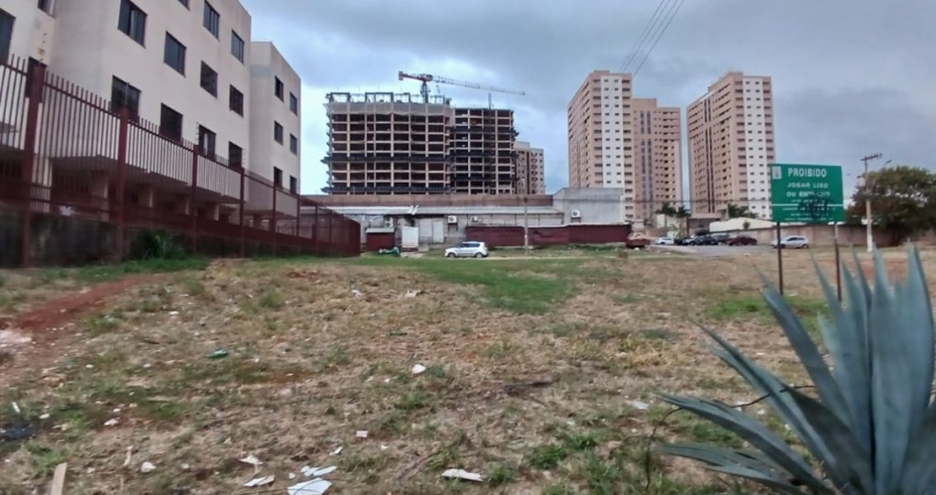 LOTE 701 METROS QR 402 SAMAMBAIA POTENCIAL PARA CONSTRUÇÃO DE PREDIO
