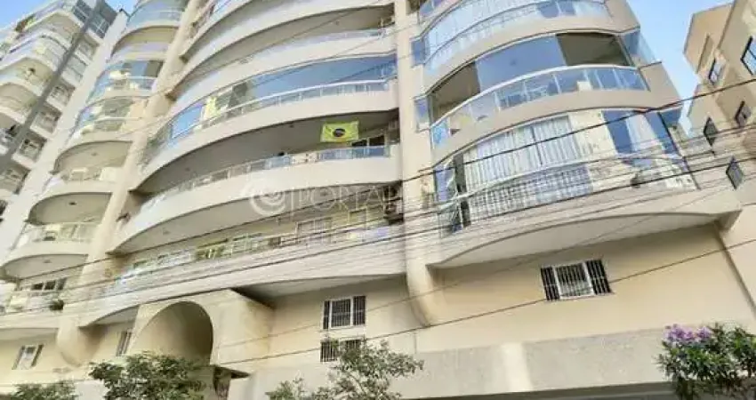 Conforto e praticidade no último andar do edifício paris, itapema