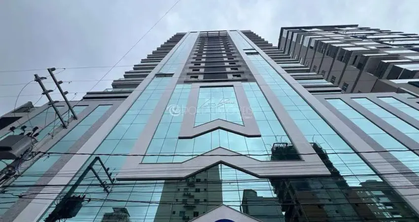 Apartamento espaçoso com 3 suítes e vista para o mar no residencial long beach