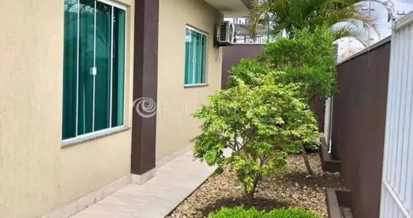 Casa com 3 quartos à venda na Rua 1208, 1, Meia Praia, Itapema