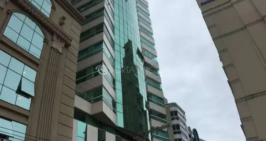 4 suítes, vista mar, apto grande, 3 vagas com área de lazer completa!!