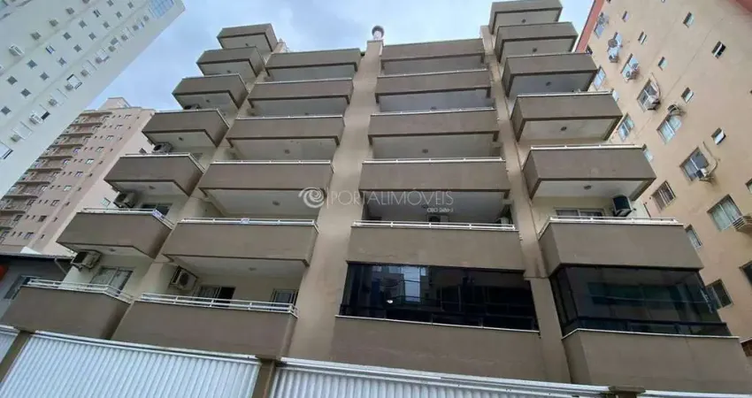 A 190 metros do mar: apartamento mobiliado com 3 dormitórios no residencial alba priscila