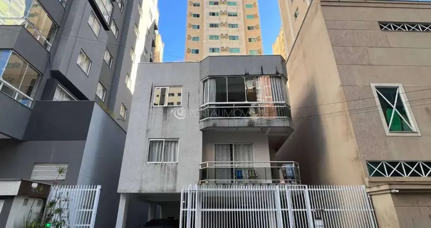 Excelente oportunidade mobiliada – 2 dorms com churrasqueira a carvão, meia praia