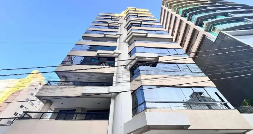 Reformado e mobiliado – 3 dorms com churrasqueira a 260m do mar | meia praia