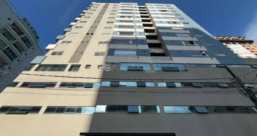 Frente sul, sacada com churrasqueira e lazer completo – more a poucos passos do mar!