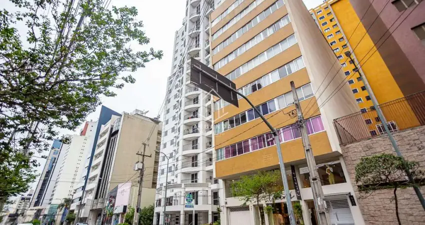 Apartamento semi mobiliado- 102m² - 3 quartos - centro de curitiba