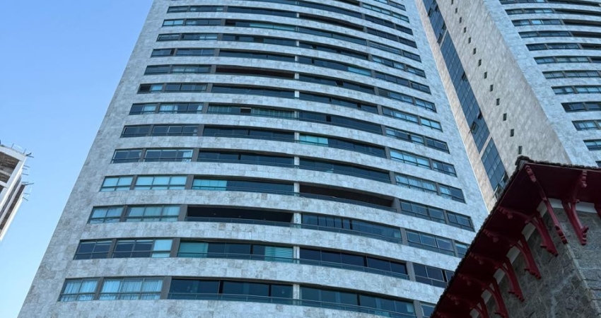Apartamento na Avenida Boa Viagem, alto padrão, mobiliado, 3 vagas