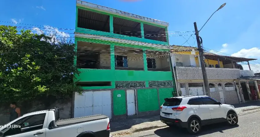 Casa com 4 quartos, no Bairro de Cosmos.