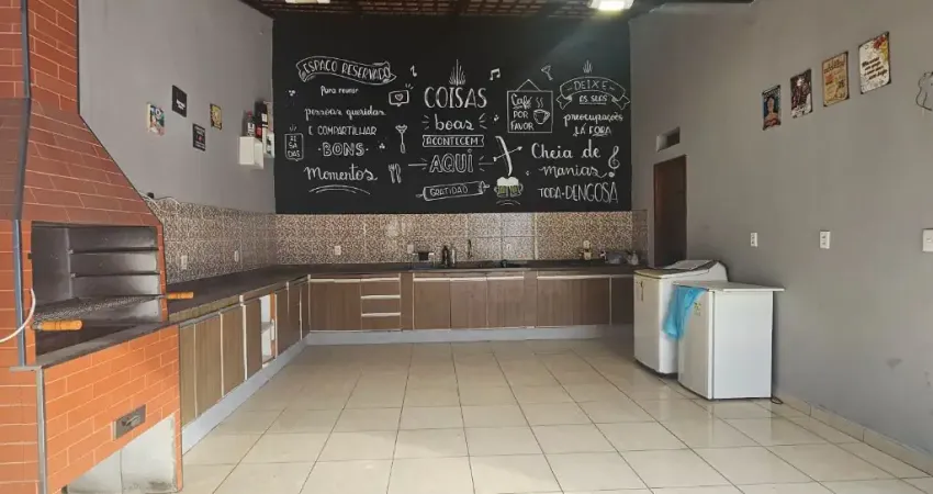 Linda Casa de 4 quartos , Conjunto Rio Maracanã  Bairro Flores