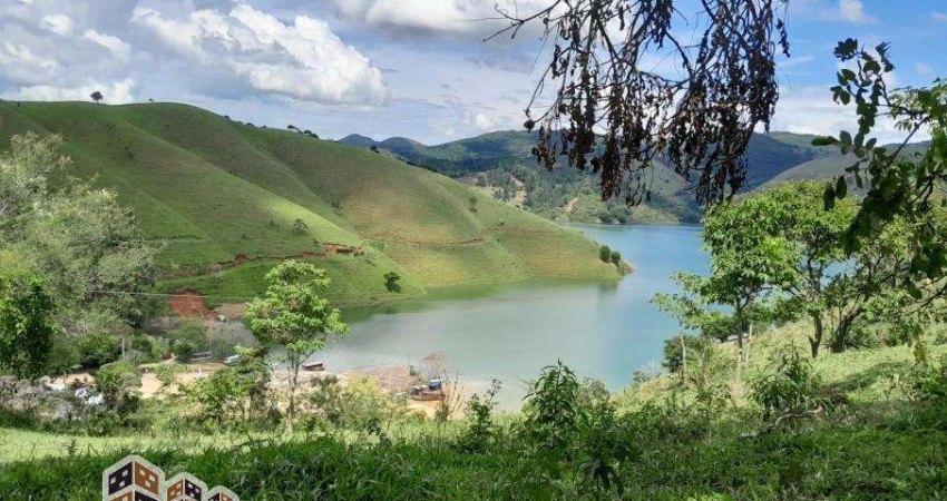 Casa com 2 quartos à venda no Centro, Natividade da Serra 