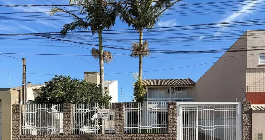 Casa com 3 quartos à venda na Rua Vereador Alcides Nascimento, 180, Rio Branco, Canoas