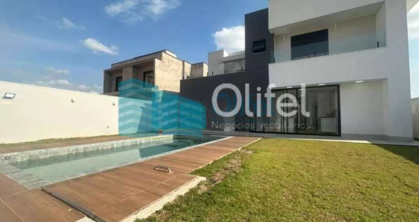 Linda casa no  condomínio  Santa Isabel na cidade de Louveira para quem procura espaço, modernismo, sofisticação, sossego e excelente iluminação. O imóvel dispõe de 525m² de terreno e 414m² de constru