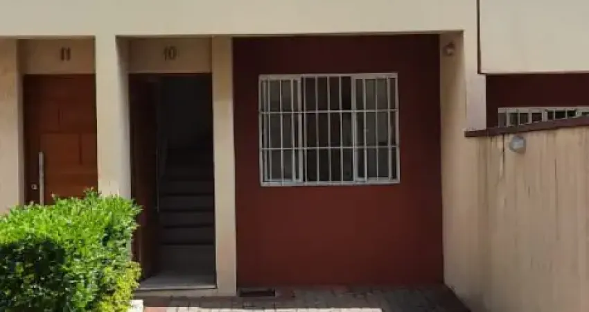 Casa em condomínio- ótima localização- 02 dormitórios vila santa clara - sp